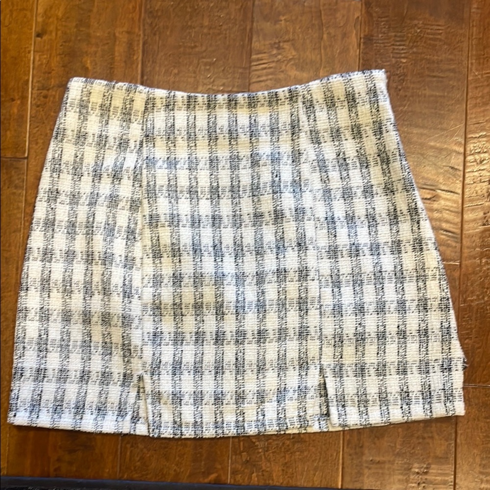 Francesca's Collections Navy and White A-Line Mini Skirt Pleated Casual